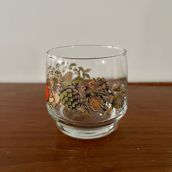 Vintage Arc France “Spice of Life” Canister and Glass Cup Set - Picture 9 of 16